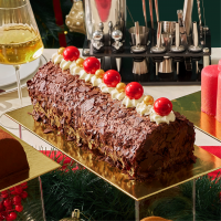 XM2026-085 WINTER BLACKFORST LOG CAKE 850G (LEAD TIME: 10 WORKING DAYS / DELIVERY FROM 19 OCT ONWARDS)